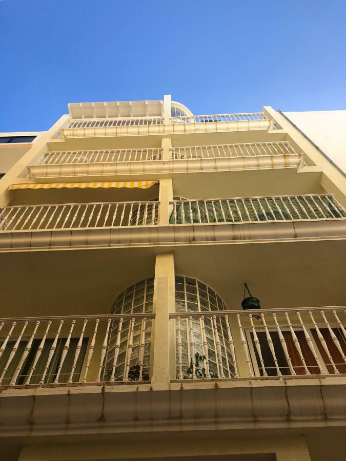 Apartamentos El Faro Puerto De Naos Exterior foto
